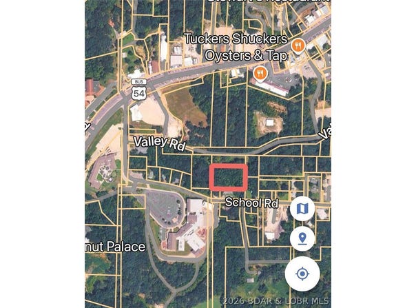 Valley Road, Lake Ozark, MO 65049
