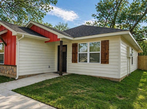 212 E Walker Street, Denison, TX 75021