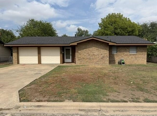 310 Otte St, Brady, TX 76825