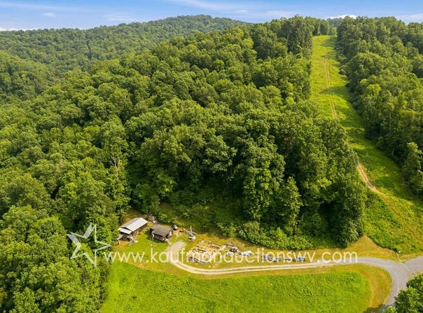 1535 Beverlin Fork, Center Point, WV 26339