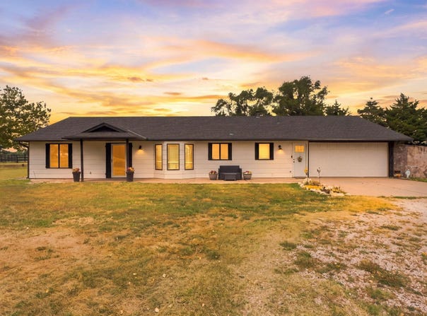 2239 N 311th St W, Garden Plain, KS 67050-9201