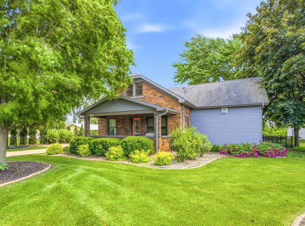 1881 W MAIN Street, APPLETON, WI 54911-4139