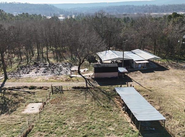 11822 Valley Loop, Waldron, AR 72958