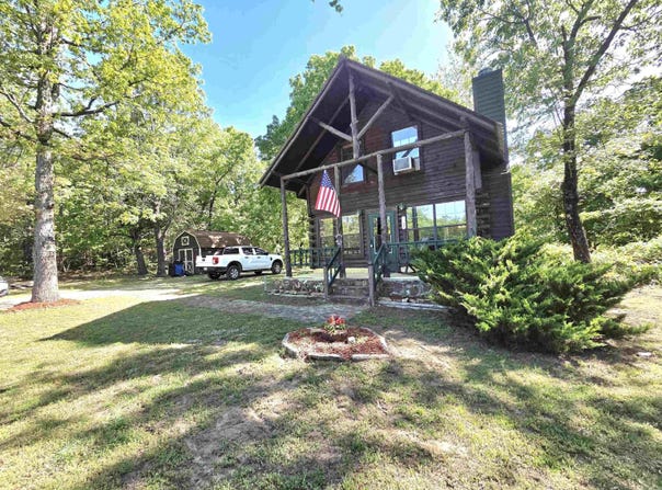 304 Black Bear Bluff, Mountain View, AR 72560-9999