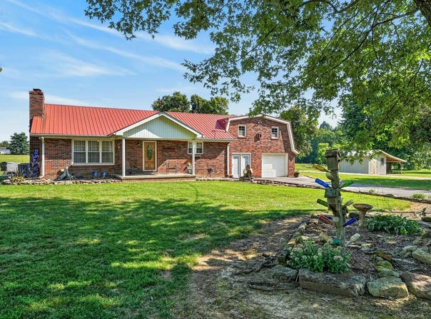 143 Fisk Rd, Livingston, TN 38570