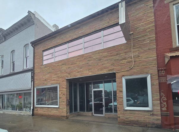 62 Public Sq, Salem, IN 47167