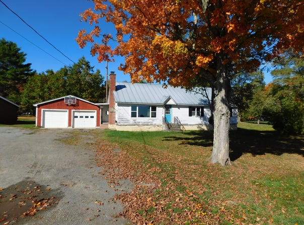372 Wolfboro Road, Stetson, ME 04488
