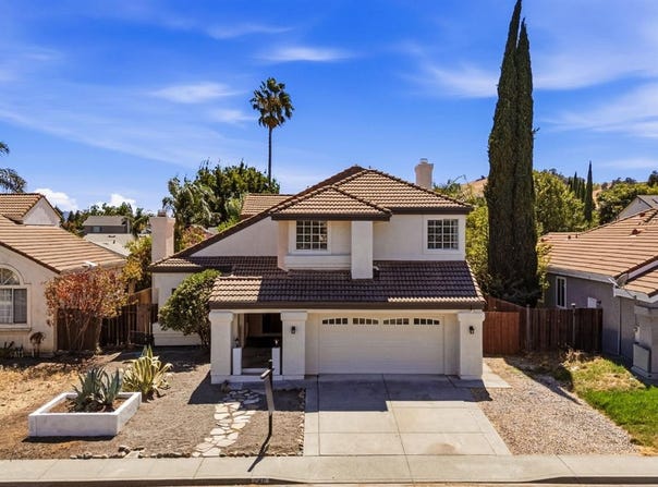740 Shannon Drive, Vacaville, CA 95688