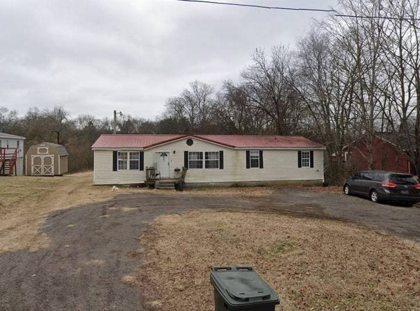 225 Drivers Ln, Gallatin, TN 37066