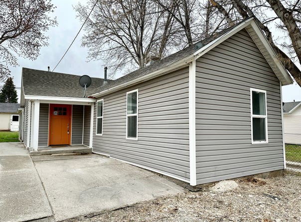 282 E VINE St, Tooele, UT 84074