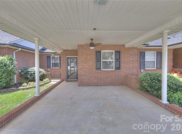 3927 Jasmine Lane, Denver, NC 28037