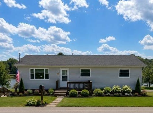 706 Lakeview Dr, Byesville, OH 43723