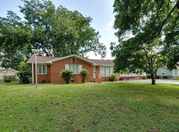 904 Highland Avenue, Jasper, TN 37347