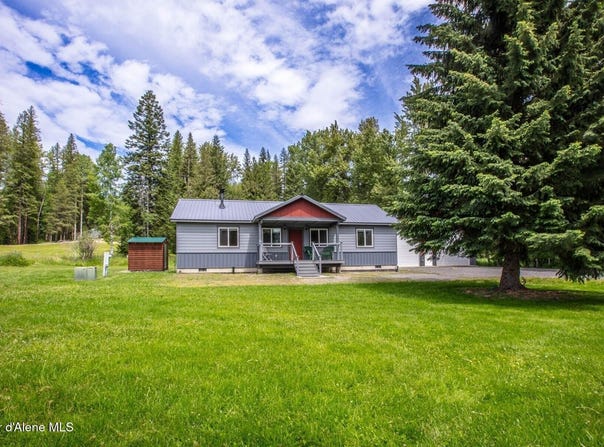 1923 Sagle Road, Sagle, ID 83860