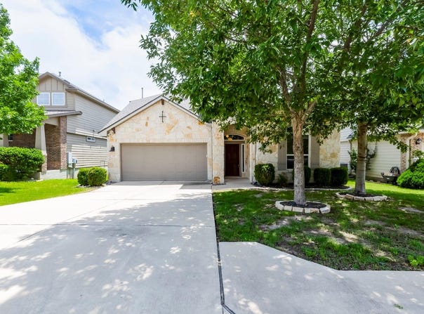 245 Deep Creek Dr, Georgetown, TX 78626