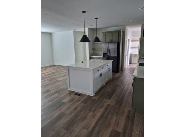 5800 Hamner Ave, eastvale, CA 91752
