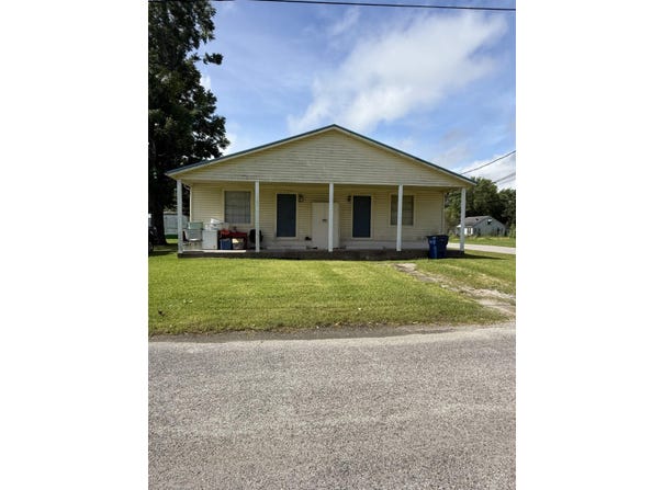 1925 A & B Crockett, Orange, TX 77630