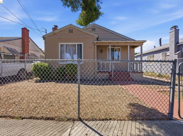 1100 101St Ave, Oakland, CA 94603