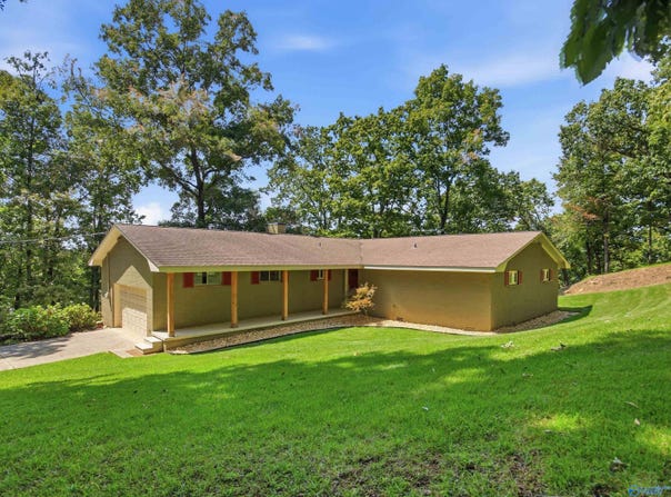 334 Echo Lane, Killen, AL 35645