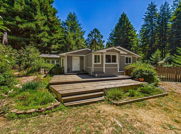 930 8th Avenue, Westhaven, CA 95570