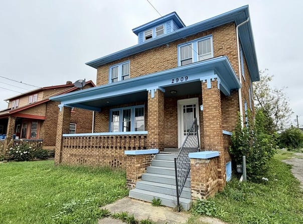 2909 Denver Ave, Lorain, OH 44055