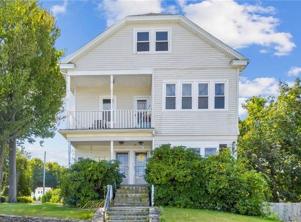7 Barrett Avenue, North Providence, RI 02904
