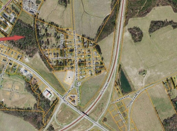 Nc 33 Highway, Chocowinity, NC 27817