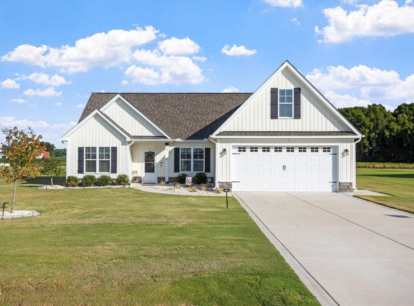 17 Tanseyleaf Drive, Smithfield, NC 27577