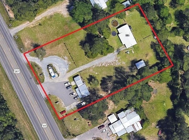 618 N LHS Dr, Kountze, TX 77625
