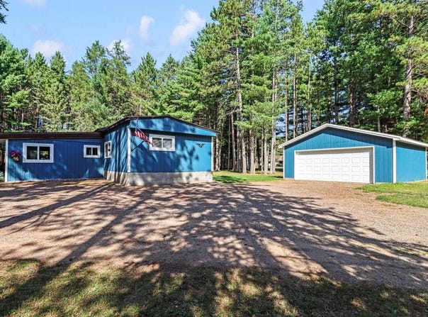 8710 GOLF COURSE RD, Sayner, WI 54560