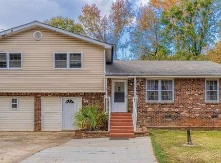 140 Creek Circle, Stockbridge, GA 30281