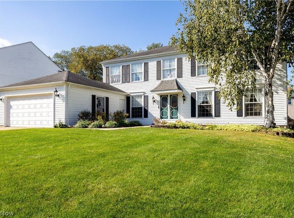 17880 N Inlet Drive, Strongsville, OH 44136