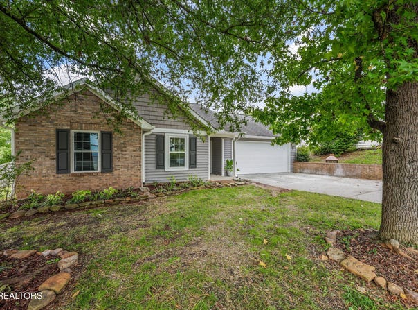 2312 Bainbridge Way, Powell, TN 37849