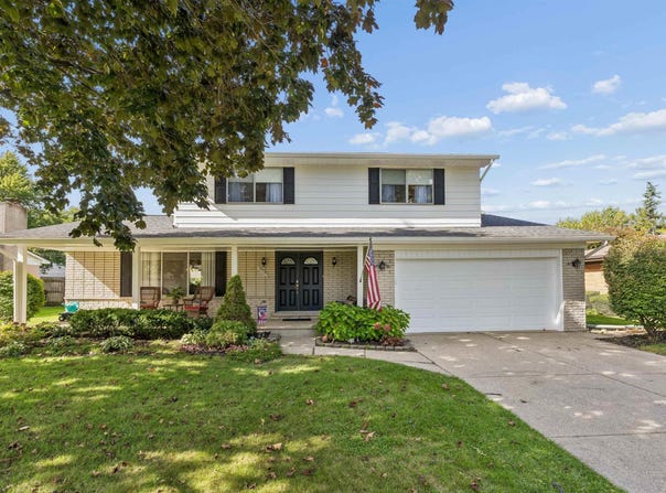 35299 Rhoades Drive, Clinton Township, MI 48035