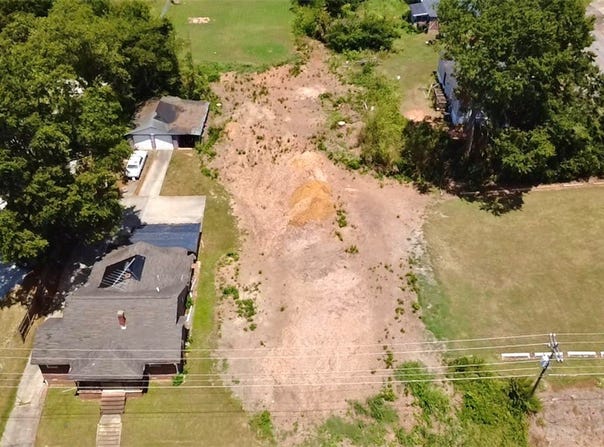 411 E S 2nd Street, Seneca, SC 29678