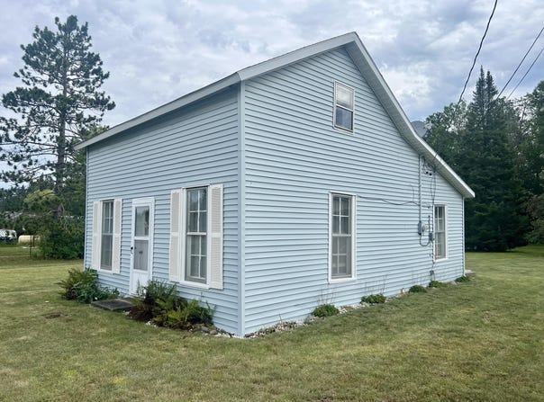 2223 Deeter Road, Luzerne, MI 48636