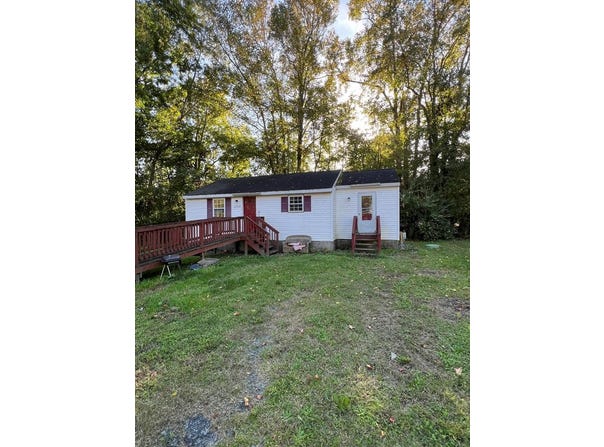 11334 JANE PITTMAN ST, EXMORE, VA 23350