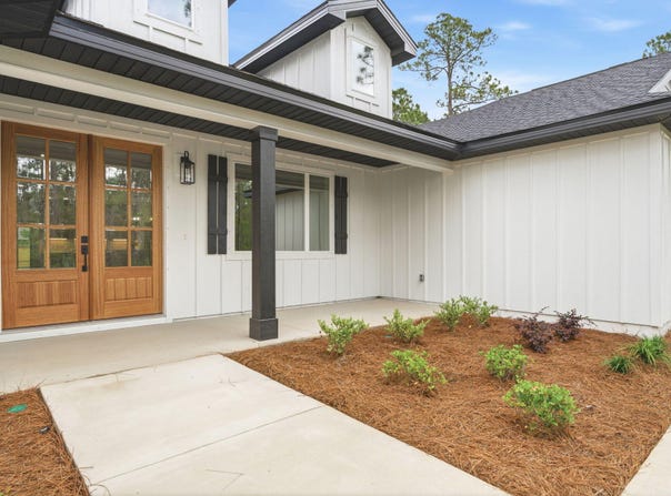 7977 Williams Creek Drive, Navarre, FL 32566