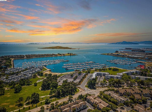1508 Jetty Dr, Richmond, CA 94804