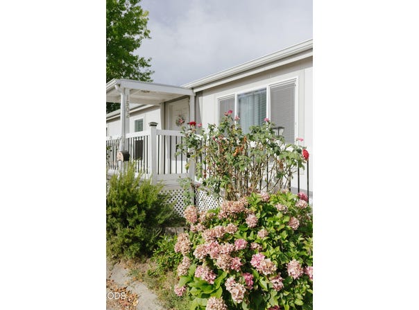 1502 Agape Way, Grants Pass, OR 97527