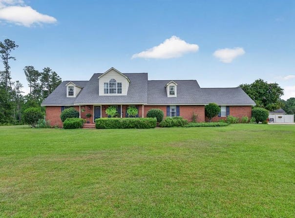 2002 Apache Trail, Broxton, GA 31520