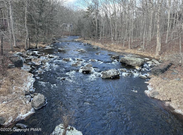 Decker Road lot: 736, Bushkill, PA 18324