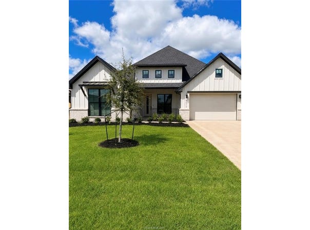 5012 Royal Arch Drive, Bryan, TX 77802
