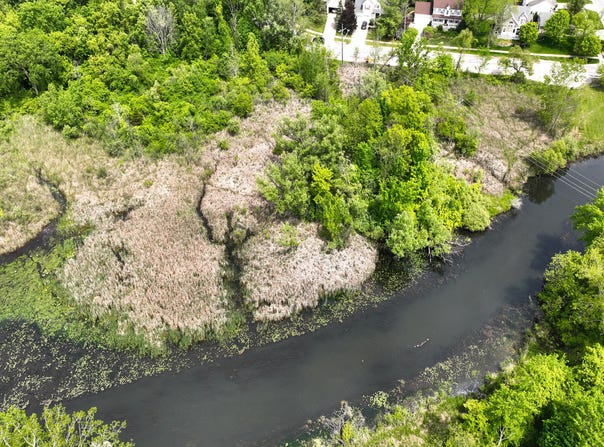 144 River Drive, Milford, MI 48381