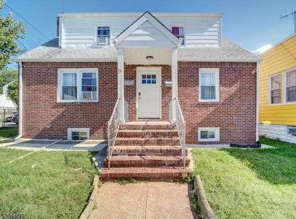 36 Orchard Pl, Irvington Twp., NJ 07111-1768