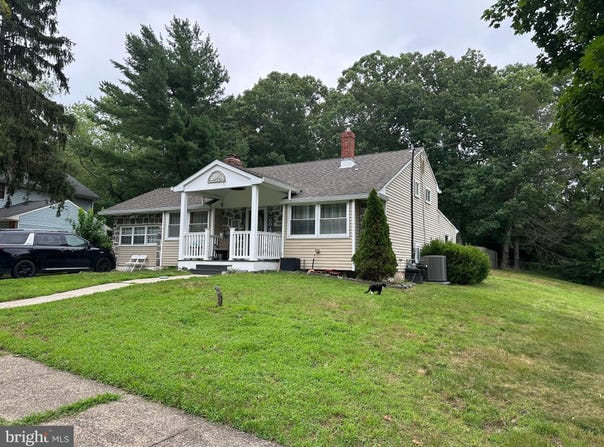 2411 N CUTHBERT Drive, LINDENWOLD, NJ 08021