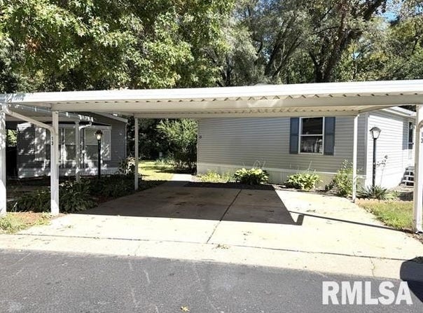 1500 N Bruns Lane, Springfield, IL 62702