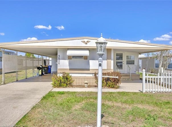 3606 Illinois Avenue, Sebring, FL 33870