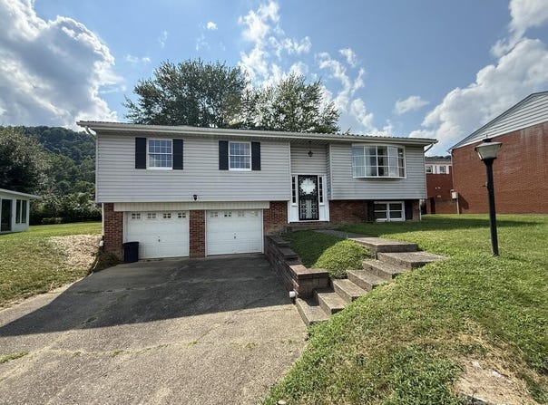 164 E Cove Ave, Wheeling, WV 26003