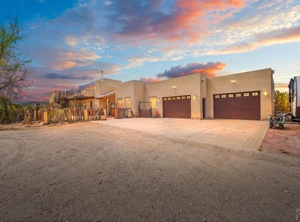 8200 Abbey Rd, Pueblo, CO 81004